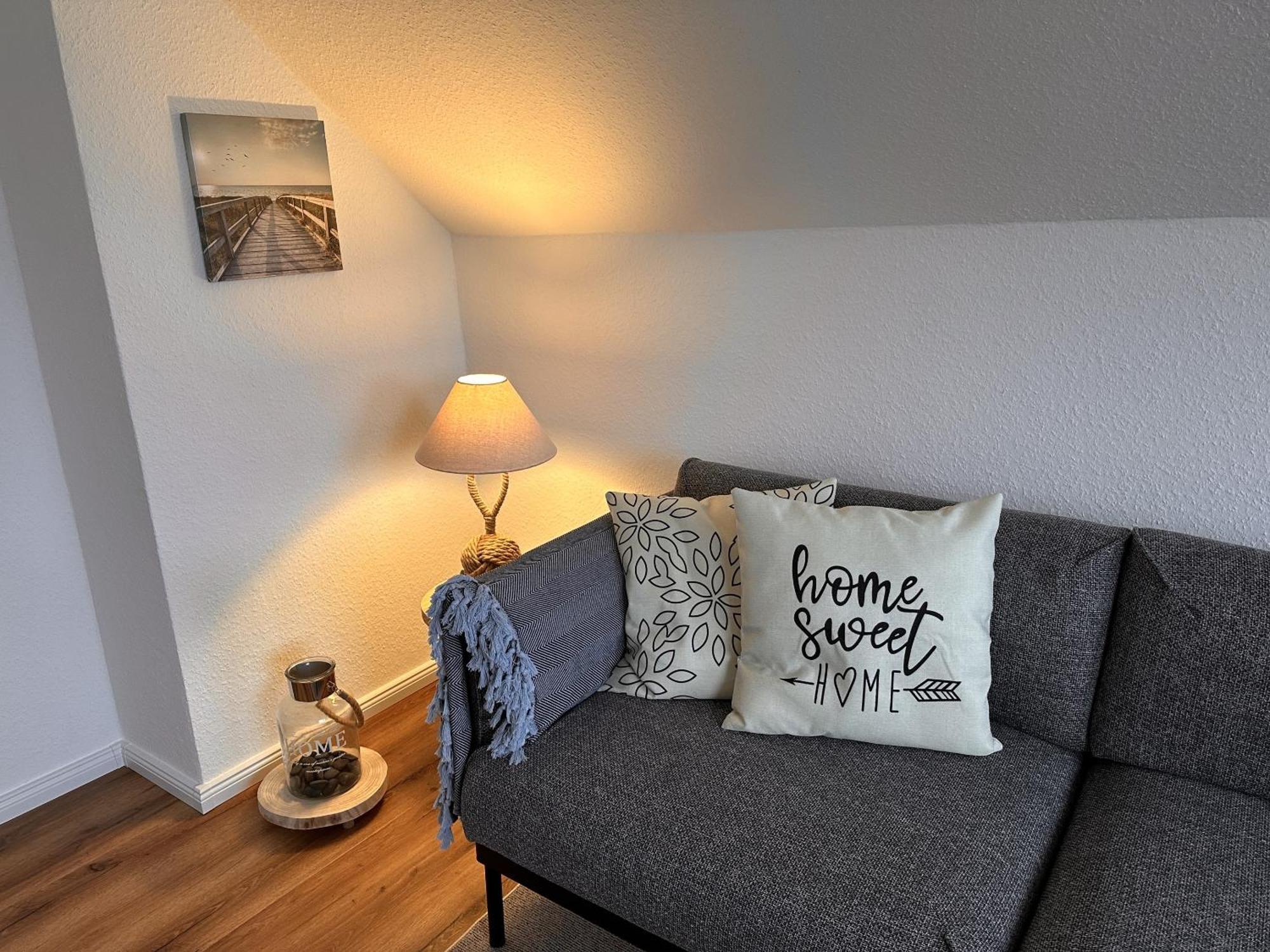 Ferienwohnung Deichblick Emden Exterior photo
